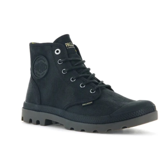 Palladium Shoes New Palladium Pampa Hi Wax Black Mens Boot Size 9 Black Poshmark